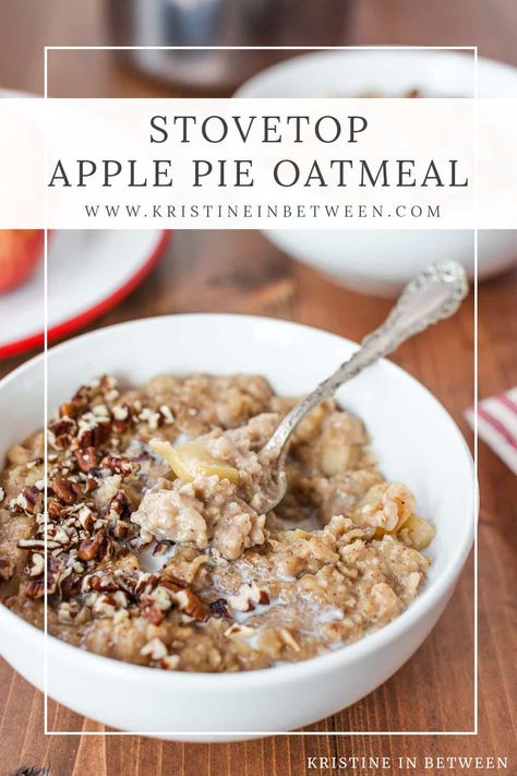 This apple pie oatmeal is the coziest breakfast, combining the flavors of warm apples, cinnamon, and creamy oats. It’s quick to make, satisfying, and perfect for those crisp mornings when you crave something comforting, nutritious, and delicious. Top it with nuts or a splash of milk for an extra indulgent and filling breakfast. Creamy Oats, Apple Pie Oatmeal, Oatmeal Granola, Apples Cinnamon, Apple Cinnamon Oatmeal, Baking Crafts, Apple Oatmeal, Healthy Food Recipes Clean Eating, Filling Breakfast