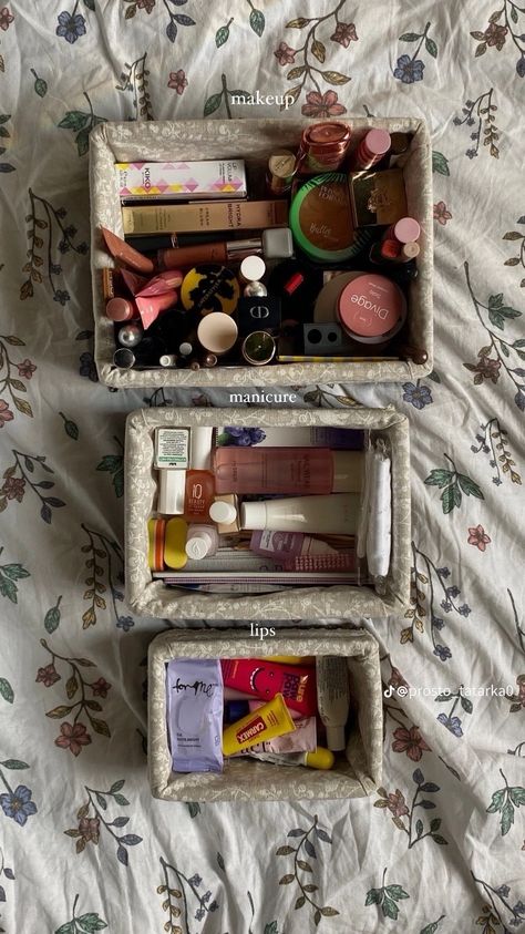 Cozy Photos, Room Organisation, Beauty Skin Care Routine, Dream House Decor, Makeup Essentials, Room Organization, Makeup Skin Care, Skin Makeup, Makeup Routine