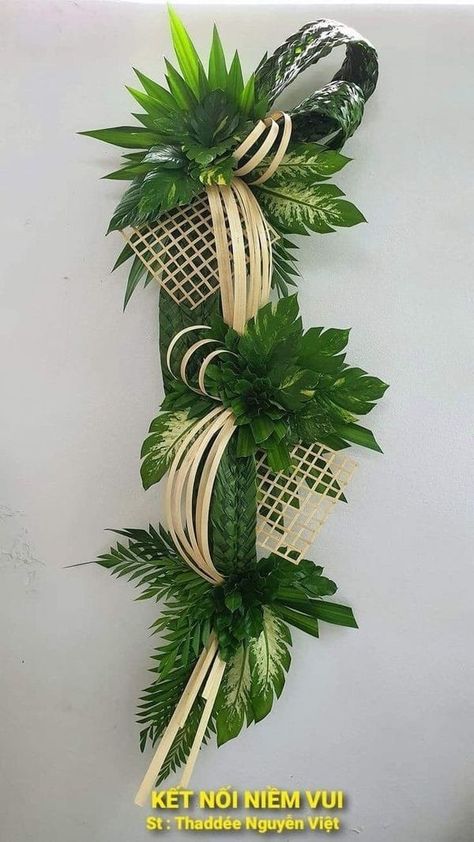 Foliage Arrangements, Contemporary Flower Arrangements, Floral Art Arrangements, Tropical Floral Arrangements, Tropical Flower Arrangements, Large Floral Arrangements, Flower Arrangement Designs, Ikebana Flower Arrangement, Church Flower Arrangements