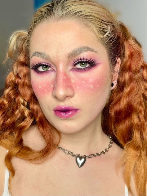 Saint Valentin Aesthetic, Rose Makeup Look, Rose Makeup, Valentines Day Makeup, Pink Makeup, St Valentin, Cute Makeup, Aesthetic Makeup, Makeup Looks