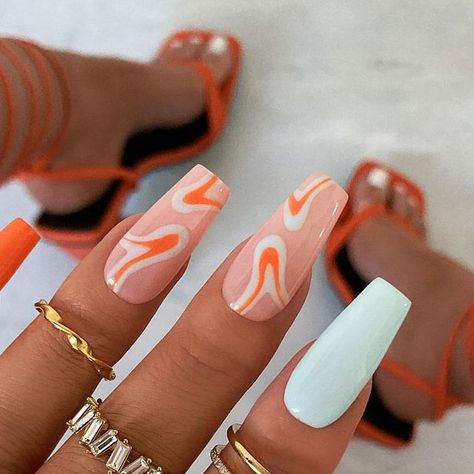 Orange Nails Design Ideas, Orange And White Nails, Nails Artwork, Gold Sparkle Nails, Nail Nude, Nails After Acrylics, Kylie Nails, Uñas Ideas, Teen Nails