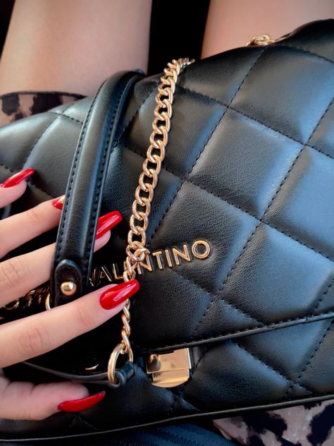 Valentino Bag Aesthetic, Valentino Aesthetic, Handbag Aesthetic, Valentino Bag, Happy Pictures, Handbag Collection, Bag Aesthetic, Nails Red, Everyday Fashion Outfits