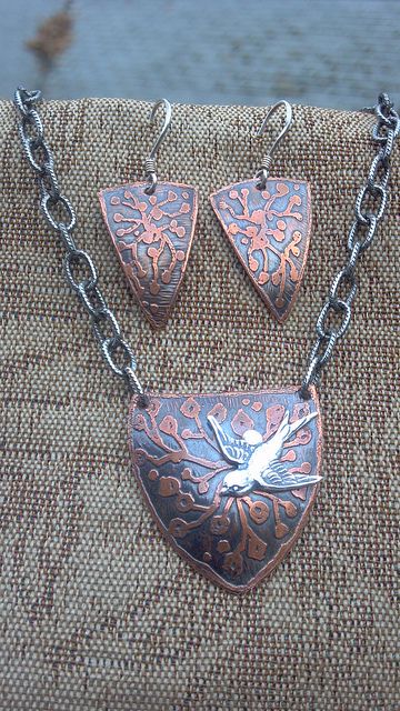 acid etched copper original design Etched Copper Jewelry, Art Jewelry Necklace, Etched Copper, Metal Etching, Copper And Brass, Diy Costumes, Copper Jewelry, Metal Jewelry, Jewelry Art