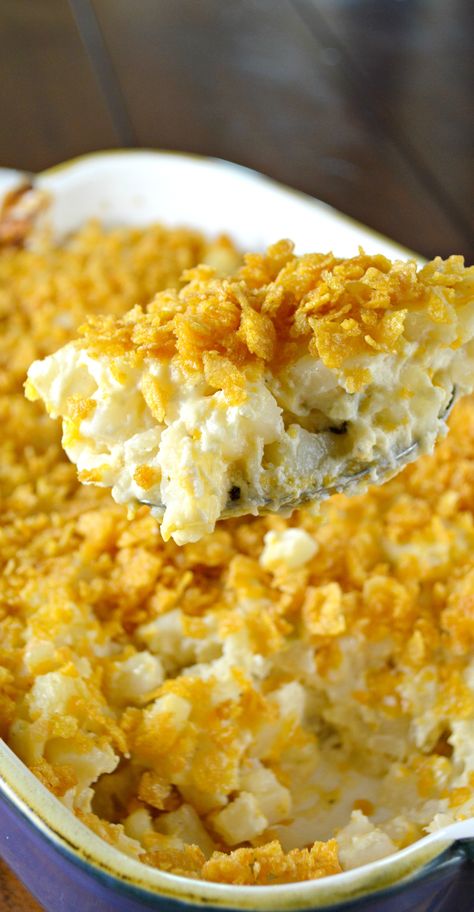 Easy Cheesy Scalloped Potatoes. These are one of the creamiest, most delicious, cheesy scalloped potato dishes ever. This recipe has a buttery, crunchy cornflake topping and starts with frozen potatoes so they're super quick and easy to fix! Easy Cheesy Scalloped Potatoes, Crunchy Corn, Scalloped Potato, Cheesy Scalloped Potatoes, Corn Flake, Scalloped Potatoes Cheesy, Frozen Potatoes, Cheesy Potatoes, Hash Browns