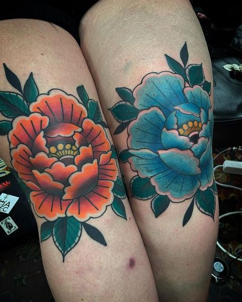 Peony Knee Tattoo, Free Hand Tattoo, Wrap Tattoo, Knee Wraps, Peonies Tattoo, Knee Tattoo, Leg Tattoos, Peonies, Art Tattoo