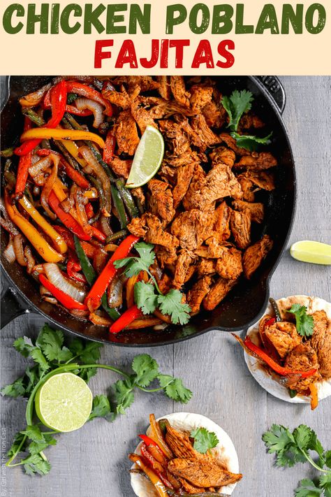 Poblano Fajitas, Cast Iron Chicken Recipes, Mango Spicy, Texmex Recipes, Fajita Recipes, Chicken Bell Peppers, Poblano Recipes, Mexican Cuisine Recipes, Chicken Poblano