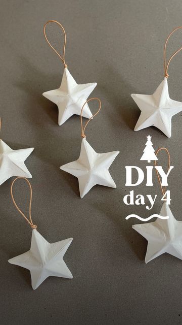 Neutral Christmas Tree, Diy Christmas Ornament, Neutral Christmas, Paper Stars, 6th Grade, Christmas Designs, Christmas Crafts Diy, Ornaments Diy, Xmas Decorations