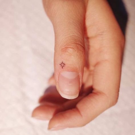 Tattoo Placements, Finger Tats, X Tattoo, Cat Tattoos, Inspiration Tattoos, Small Tattoos Simple, Initial Tattoo, Tattoos Art, Tiny Tattoo