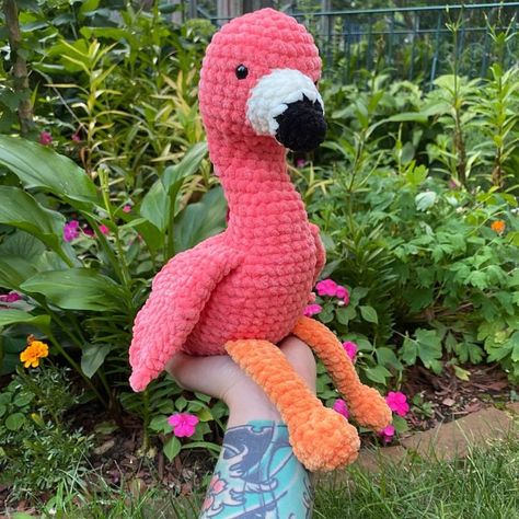 33 Fabulous Flamingo Crochet Pattern Round up! Flamingo Crochet Pattern, Amigurumi Flamingo, Crochet Animals Amigurumi, Bird Crochet Pattern, Crochet Flamingo, Flamingo Plush, Bird Crochet, Flamingo Craft, Crochet Plushie