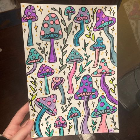 Posca Marker Canvas Art, Mushroom Drawing Marker, Trippy Paintings, Mushrooms Drawing, Clay Cafe, Mushroom Paint, Mushroom Drawing, Posca Marker, Trippy Painting