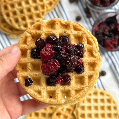 Vegan Protein Powder Waffles (Quick & Easy Recipe) Protein Powder Waffle Recipe, Protein Powder Waffles, Best Vegan Protein Powder, Kala Namak, Scrambled Tofu Recipe, Best Vegan Protein, Meal Prep Clean Eating, Scrambled Egg, Tofu Scramble