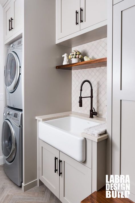 Farmhouse Sink Laundry, Backsplash Herringbone, Laundry Room Decor Diy, Sink Laundry Room, Stacked Laundry Room, Laundry Room/mud Room, Basement Laundry Room, Dream Laundry Room, Basement Laundry