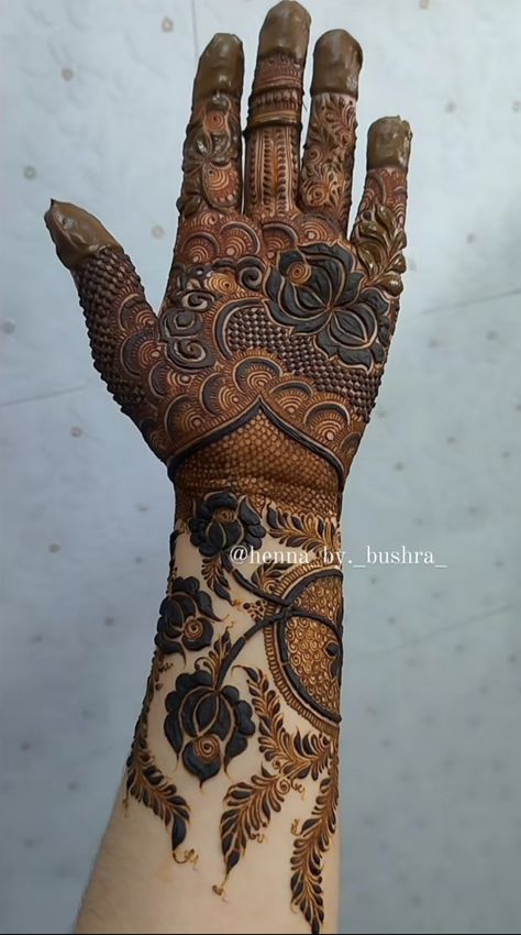 Pakistani Mehndi Designs For Hands, Dubai Mehendi Designs Latest Bridal, Dubai Henna Design, Mehndi Latest Design, Fancy Mehndi, Dubai Mehendi Designs, Pakistani Henna Designs, Dubai Henna, Pakistani Mehndi Designs