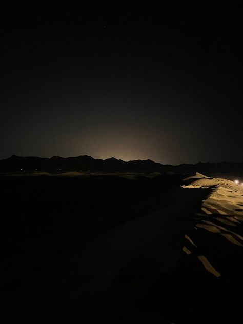 #desert #desertaesthetic #nightsky #mountains #views Scary Desert, Desert At Night, Desert Night, Desert Aesthetic, Night Skies, Screen, Collage, Pins, Quick Saves