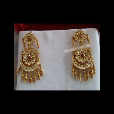 Rajputi Earrings Design Gold, Rajputi Earrings, Earrings Design Gold, Jhumka Design, Mangal Sutra, Rajputi Jewellery, Jhumka Designs, Rajputi Dress, Jewelry Set Design