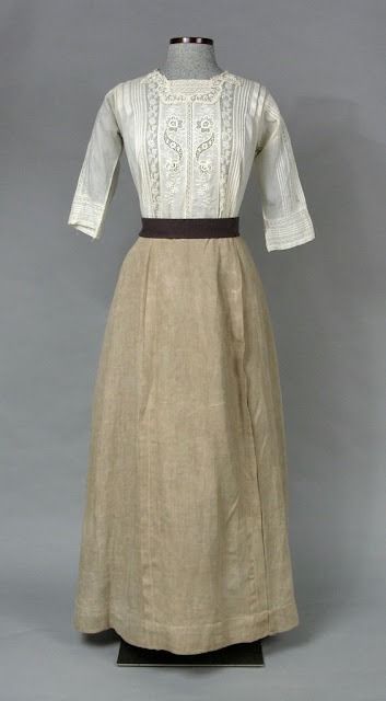 The Closet Historian: Sunday Spotlight: The Edwardian Lady Adventurer 1910s Casual Fashion, 1910s Fashion Women Casual, 1910s Fashion Women, Lady Adventurer, Edwardian Fashion Women, Closet Historian, Edwardian Skirt, Mom Clothing, Edwardian Corsets