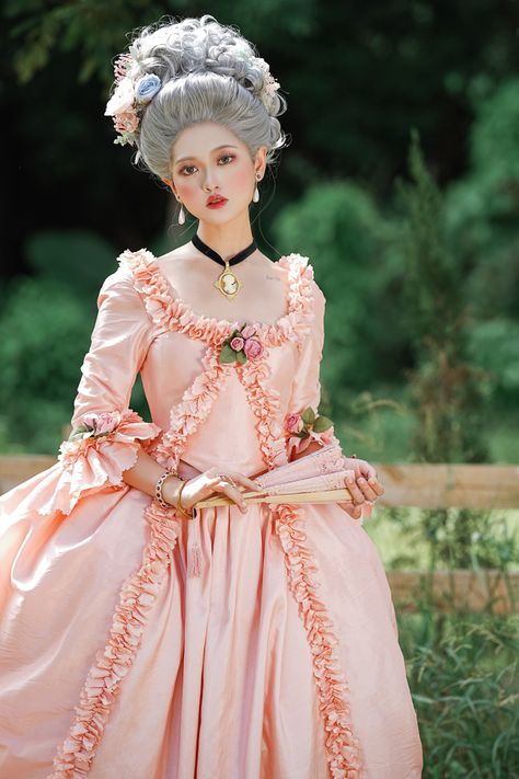 Vintage Ball Gown, French Dresses, Victorian Era Dresses, 1700 Fashion, Baroque Dress, Rococo Dress, Colonial Dress, Gown Ideas, 18th Century Dress