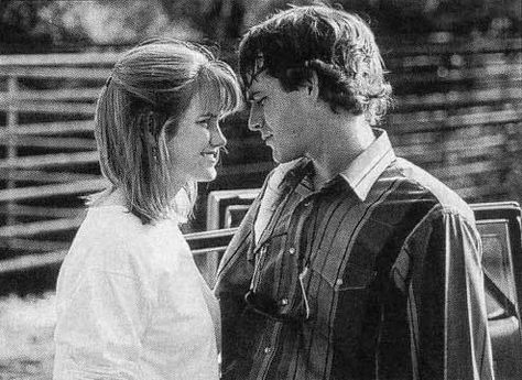 Kellie with her husband Lane.  Little did she know he would be gone from her life way too soon. Lane Frost, Country Relationships, Cowboys And Angels, Cute Country Couples, Horse Movies, Cowboy Love, Country Couples, Luke Perry, 8 Seconds