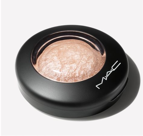 Mac Mineralize Skin Finish, Mac Highlighter, Best Highlighter, Mac Powder, Makeup Supplies, Deep Skin, Body Powder, Powder Highlighter, Tony Moly