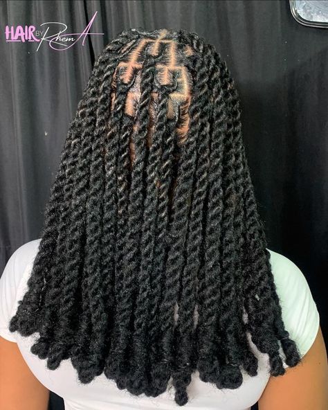 Short Quick Braided Hairstyles, Twist Locks Hairstyles Women, Individual Locs Hairstyles, Extended Two Strand Twist On Locs, Twist Locks Hairstyles, Vanille Braids, Invisible Twist, Twist With Weave, Invisible Locs Twist