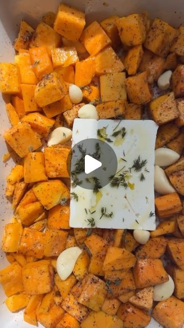 Aleyda Batarse on Instagram: "creamy Roasted Butternut Squash & Feta Pasta!🎃🧀🍝 the viral pasta recipe, but ready for Fall! I shared a variation of this 2 years ago, and you guys loved it. I’ve since improved the recipe and made a few tweaks. You may use butternut squash or pumpkin— and get the perfect balance against salty & creamy feta for the sauce! Grab the #easyrecipe deets below 👇🏼👇🏼  2.5 cups cubed butternut squash or pumpkin  3 Tbsp extra virgin olive oil, divided  8 cloves garlic 🧄 (peeled) 1 tsp dried thyme (OR oregano) 1/2 teaspoon dried sage 1 tsp sumac 1 teaspoon smoked paprika 1 tsp red pepper flakes (optional) sea salt and pepper, to taste 1 block of Greek feta (~200 grams) * love sheep’s milk the best. If vegan, check out @violife_foods plant 🌱 feta handful fresh th Roasted Feta Pasta, Butternut Squash Feta Pasta, Pumpkin Feta Pasta, Squash Feta Pasta, Maple Pecan Goat Cheese Roasted Squash, Sage Butternut Squash, Butternut Squash Feta, Pumpkin Pasta With Sage Butter, Roasted Butternut Squash Sage