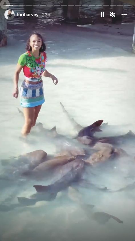 Lori Harvey Went Swimming With Sharks in a Dior T-Shirt Lori Harvey Beach Outfits, Lory Harvey Outfit, Lori Harvey Swimsuit, Lori Harvey Vacation, Lori Harvey Casual Outfits, Lori Harvey Beach, Lori Harvey Black Outfit, Lori Harvey On Vacation, Lori Harvey In White