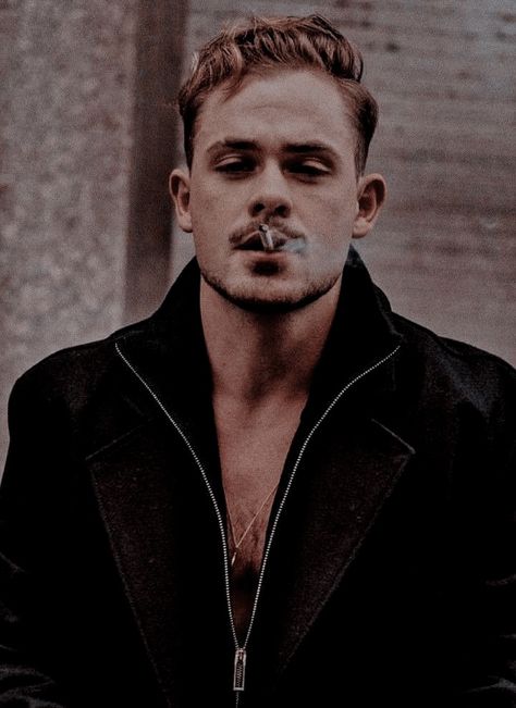 celebrities: dacre montgomery Darce Montgomery, Billy Hargrove, Things Wallpaper, Akali League Of Legends, Dacre Montgomery, Stranger Things 3, Billy Boy, Stranger Things Actors, Stranger Things Wallpaper