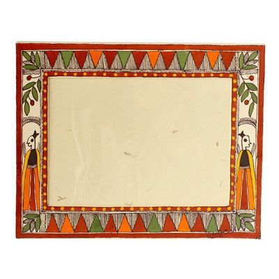 Paper Photo Frame, Painted Photo Frames, Mithila Art, Worli Painting, Printable Border, Drawing Patterns, Fabric Paint Diy, Painted Picture Frames, Kitchen Decor Wall Art