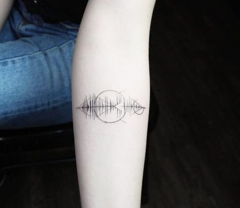 Audio Wave Tattoo, Audio Tattoo Sound Waves, Sound Wave Tattoo Ideas, Sound Tattoo Ideas, Edm Inspired Tattoos, Voice Message Tattoo, Voice Memo Tattoo, Sound Waves Tattoo, Edm Tattoo Ideas