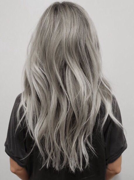 I've been obsessing over silver toned blonde hair Grey Blending, Pepper Hair, Trendy We Fryzurach, Hair 2016, Silver Ombre, Silver Hair Color, Silver Grey Hair, Hair Makeover, Brown Blonde Hair