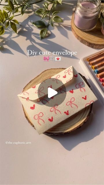 𝑨𝒌𝒔𝒉𝒊𝒕𝒂 𝒎𝒊𝒔𝒉𝒓𝒂🎐 on Instagram: "Diy cute envelope🎀💌  #diy #diyenvelope #valentines #valentine #love #bow #couqette #aesthetic # a e s t het i c #giftideas #giftideas #giftwrapping #envelopes #watercolor #watercolourpainting" How To Decorate A Envelope, Cute Envolpes Diy, Envolpes Ideas Diy, Envelope Diy Aesthetic, Couqette Aesthetic, Diy Mini Envelopes, How To Make Letters, Cute Envelopes, Diy Envelope