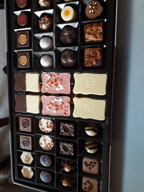 Luxury chocolate selection by Hotel Chocolat, Christmas 2021. Sue Tytler Hotel Chocolate, Chanel Art, Luxury Chocolate, Chocolate Box, Chanel, Hotel, Christmas, Quick Saves, Art