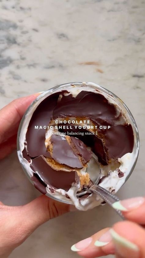 Yogurt With Chocolate Shell, Magic Shell Yogurt Cup, Yogurt Recipes Healthy, Yogurt Snacks, Magic Shell, Creami Recipes, Banana Nice Cream, Honey Yogurt, Lindt Chocolate