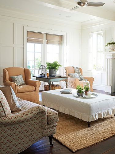 Living Room Design Ideas and Photos - Decorating Ideas for Living Rooms - Country Living California Living, Transitional Living Rooms, Sofa Upholstery, Modern Country, Furniture Upholstery, A Living Room, Farmhouse Living, Slipcovers For Chairs, In The Middle