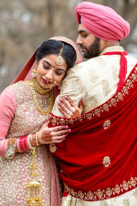 Supinder and Harman | Modesto | USA Weddings | WeddingSutra Wedding Capal Photo, Dulha Dulhan Couples Photography, Cupal Pose, Hindu Wedding Photos, Wedding Couple Photo, शादी की तस्वीरें, Bride And Groom Photography, Loved And Lost, Bride Groom Poses