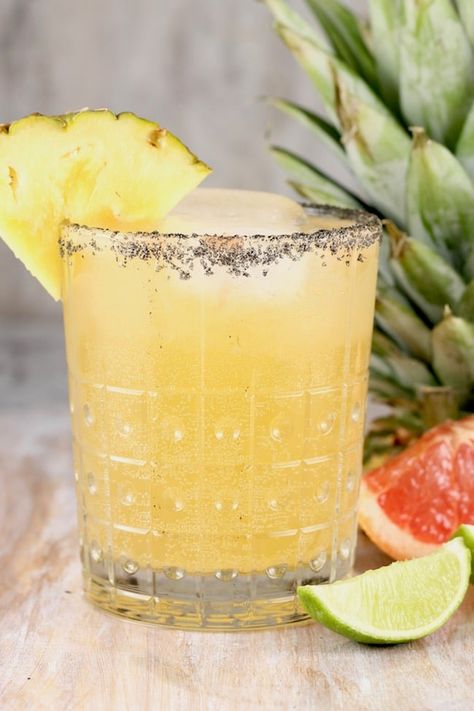 The Pineapple Paloma Cocktail is a refreshing and delicious party drink for any get together. Easy to mix up by the glass or make a pitcher for a crowd. Everyone will love this fun and easy tequila cocktail! #cocktail #paloma via @missnthekitchen Pineapple Paloma, Tequila Don Julio 70, Pineapple Margarita Recipe, Orange Juice And Vodka, Top Dinner Recipes, Glasses Ideas, Paloma Cocktail, Pineapple Margarita, Pineapple Cocktail