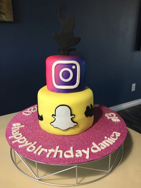 Instagram SnapChat 13 Birthday cake Instagram Cake Birthdays, Social Media Cake, Snapchat Cake, 13 Birthday Cake, 13 Birthday, 13th Birthday, Instagram And Snapchat, Girls Birthday, Mad Hatter