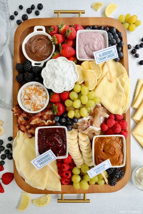 Impress your guests with a crepe toppings board. Crepes are a delicious make-ahead breakfast, and perfect for holidays! Crepe Toppings, Best Pepper Jelly Recipe, Garden Preserving, Fluff Salads, Crepe Bar, Crepes Party, Orange Fluff, Blinders Quotes, Candy Bar Recipe