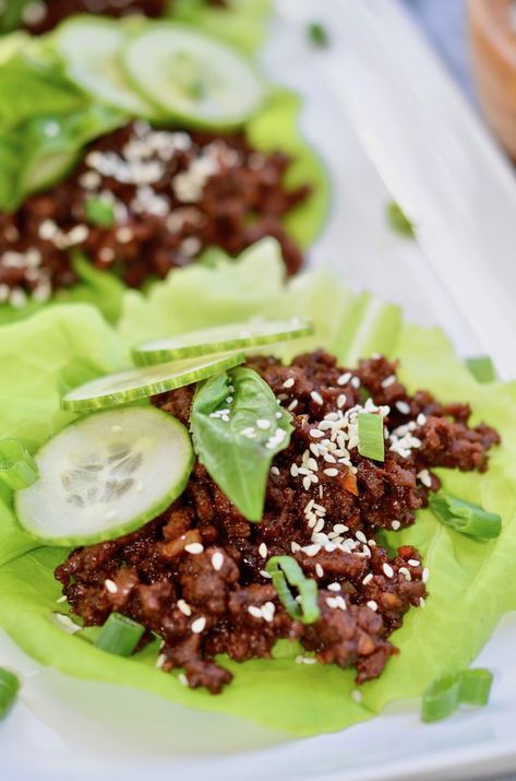 Korean Beef Lettuce Wraps with Coconut Rice – Food Life Love Beef Lettuce Cups, Korean Beef Lettuce Wraps, Korean Lettuce Wraps, Bunless Burgers, Red Lettuce, Beef Lettuce Wraps, Rice Wraps, Rice Food, Lettuce Wrap