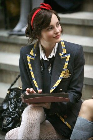 Blair Waldorf classy blazer Gossip Girl Hairstyles, Mode Gossip Girl, Estilo Blair Waldorf, Estilo Gossip Girl, Blair Waldorf Outfits, Blair Waldorf Gossip Girl, Stile Blair Waldorf, Blair Waldorf Style, Gossip Girl Blair