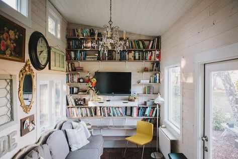 306-sqft Scandinavian-Style Tiny House in Portland, Oregon - Dream Big Live Tiny Co. 300 Sq Ft House Plans, 300 Sq Ft Tiny House, Tiny House 200 Sq Ft, 200 Sq Ft Tiny House, House Appliances, Tiny House Living Room, Tiny Home Office, Tiny House Listings, Tiny Cabins