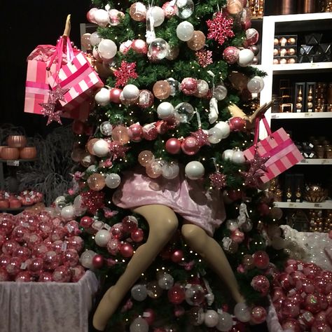 Victoria's Secret Christmas tree in pink Victoria's Secret Christmas, Victoria’s Secret Christmas, Mcbling Christmas, Pink Wonderland, Victoria Secret Christmas, Pink Mittens, Y2k Christmas, Christmas Tree Pink, Christmas Pfp