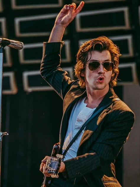 Alex Turner Hair, Youre Welcome, Arctic Monkeys Wallpaper, Alex Arctic Monkeys, Alex Turner Arctic Monkeys, Monkey Wallpaper, The Last Shadow Puppets, Monkey 3, Last Shadow