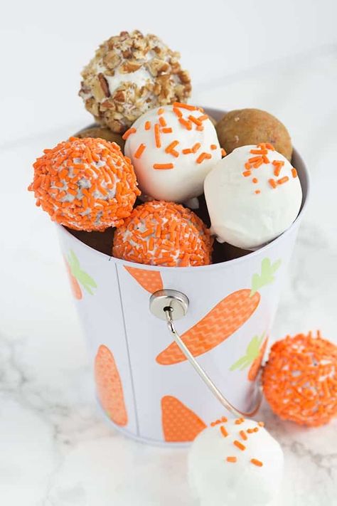 Cake Pops With Cream Cheese, Carrot Cake Cake Pops, Amazing Carrot Cake Recipe, Cream Cheese Carrot Cake, Carrot Cake Pops, Cake Cake Pops, Carrot Cake Bars, Homemade Carrot Cake, Cake Pops How To Make