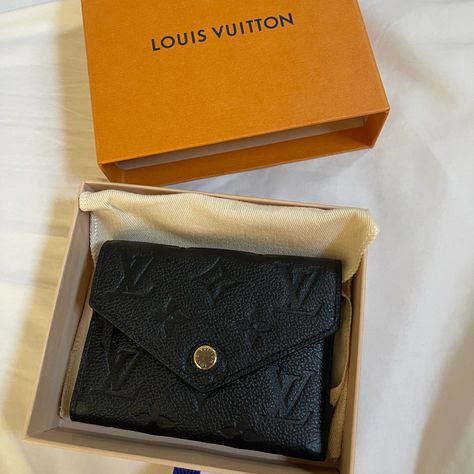 Lv Victorine Compacta Wallet 4.7 X 3.7 X 0.6” Black, Monogram Empreinte Embossed Supple Grained Cowhide Leather Zipped Coin Pocket, Bill Pocket, 2 Flat Pockets, 6 Card Slots. Made In France 100% Brand New, Never Used, Authentic And Have Prof Of Purchase Black Louis Vuitton Wallet, Black Lv Wallet, Lv Small Wallet, Lv Wallet Women, Wallet Aesthetic, Cheer Practice, Black Louis Vuitton, Lv Wallet, Purse Brands