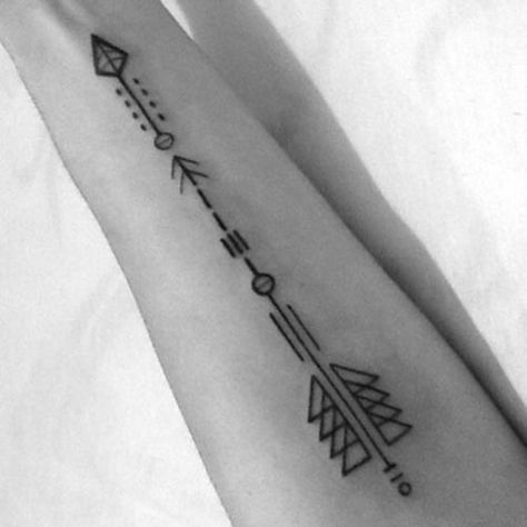 Solitary Geometric Arrow Tattoo #arrow #tattoos #tattooideas #tattoosforwomen #tattoodesigns  #arrowtattoos #geometrictattoo Cute Arrow Tattoos, An Arrow Tattoo, Mens Arrow Tattoo, Tattoos On Arm, 27 Tattoo, Meaning Of Arrow Tattoo, Geometric Arrow Tattoo, Tato Salib, Cute Arrow