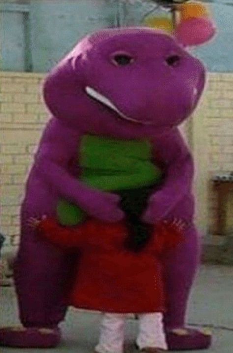 Cursed Barney, Weird Pics To Airdrop, Pfp Funny, Funny Pfp, Funny Pix, Weird Images, Dinosaur Funny, Crazy Funny Pictures, Goofy Pictures