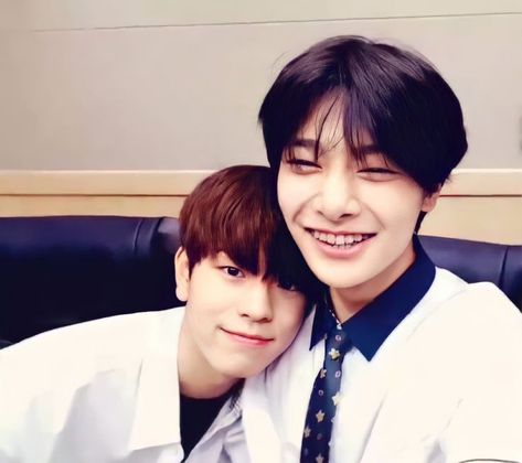 Friends To Lovers, Just Chill, Best Duos, Skz In Cute, Slow Burn, Stray Kids Seungmin, Sweet Words, Homeless Children, Lee Know