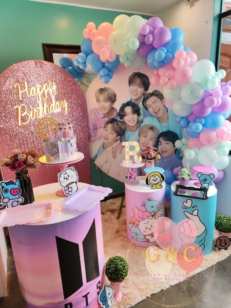 Bts Cake, Army's Birthday, 10 Birthday Cake, Baby Birthday Decorations, Bts Birthdays, 10th Birthday Parties, 14th Birthday, Pretty Birthday Cakes, Cute Birthday Cakes