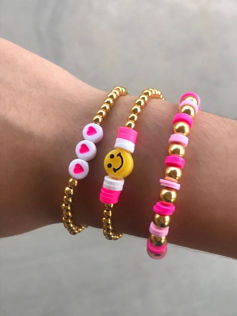 Hot Pink Preppy, Jewelry Preppy, Make Clay Beads, Friends Bracelet, Colorful Bead Bracelets, Kids Bracelet, Clay Bead Necklace, Preppy Bracelets, Homemade Bracelets